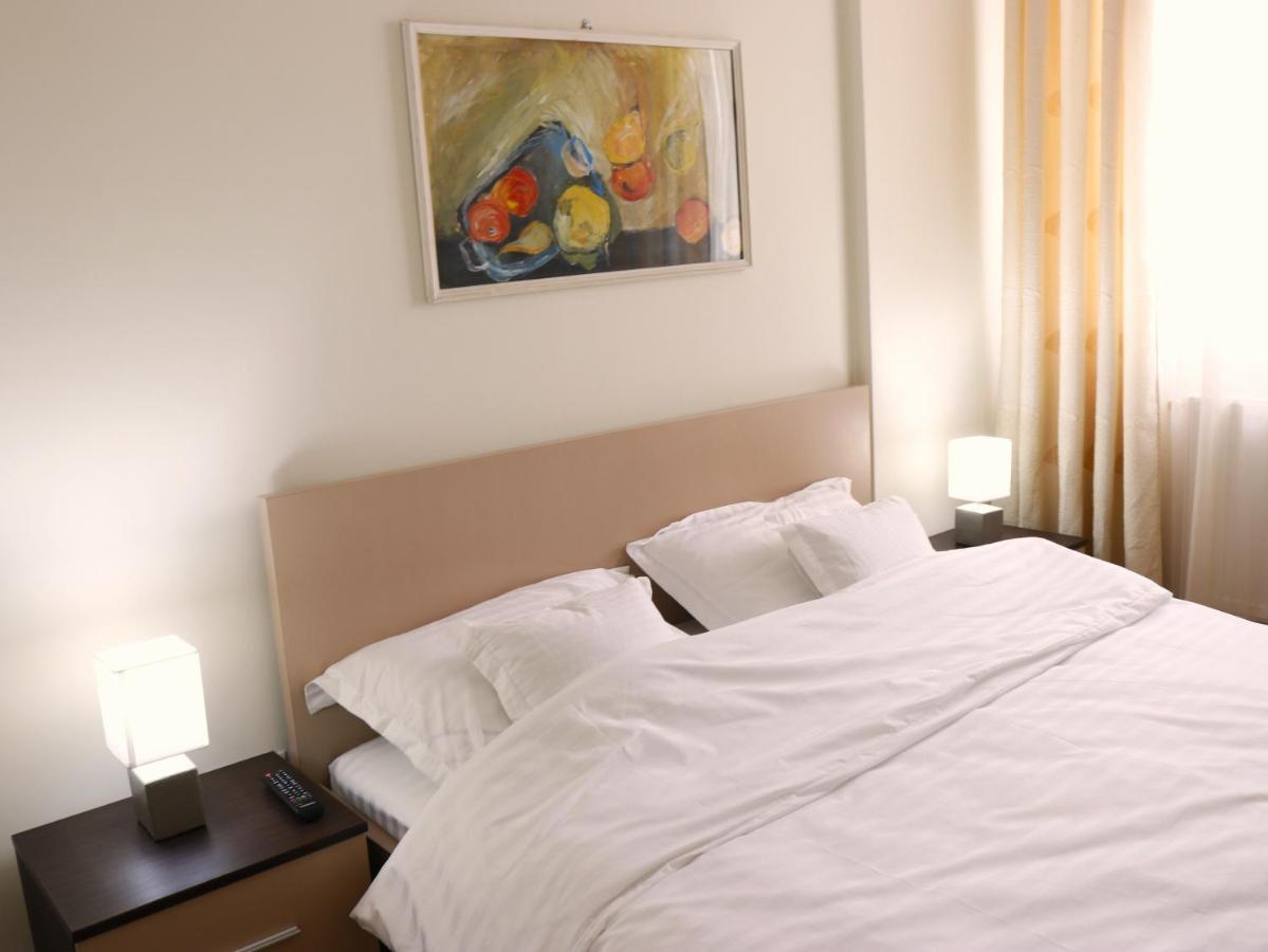 Mina City Center Apartment Amzei Бухарест Экстерьер фото